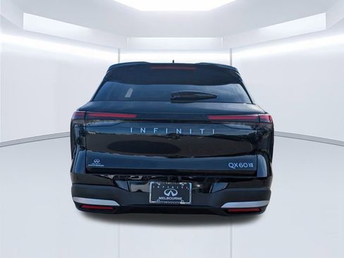 New 2026 INFINITI QX60 Luxe w/ Family Package image 5