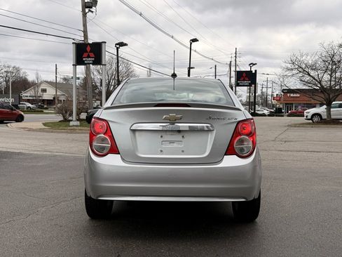 Used 2015 Chevrolet Sonic LTZ FWD image 8