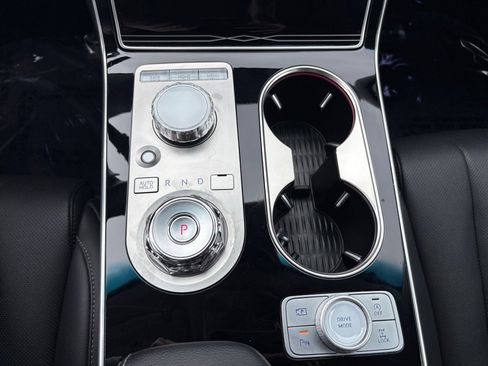 Used 2025 Genesis GV80 2.5T Standard AWD/4WD image 19