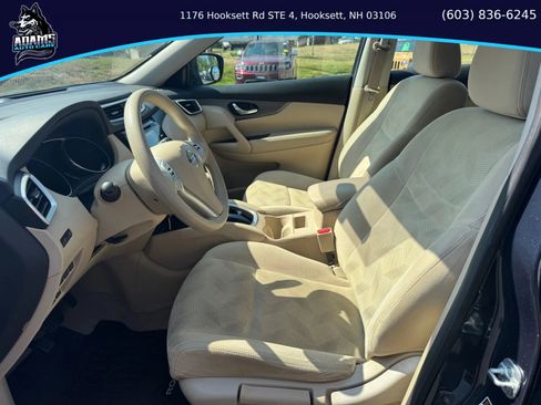Used 2015 Nissan Rogue S image 9
