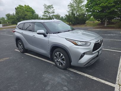 Used 2020 Toyota Highlander XLE