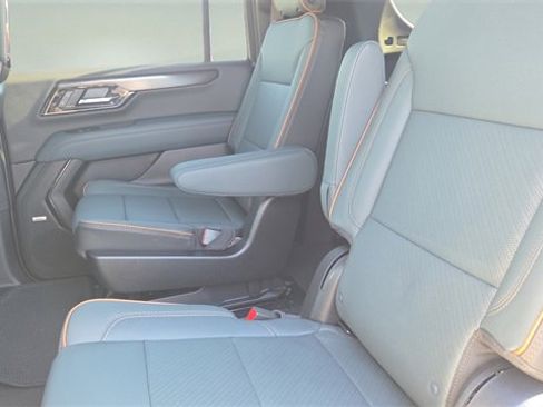 New 2026 GMC Yukon XL AT4 w/ AT4 Premium Plus Package image 27