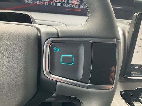 New 2026 Ford Expedition Active image 20