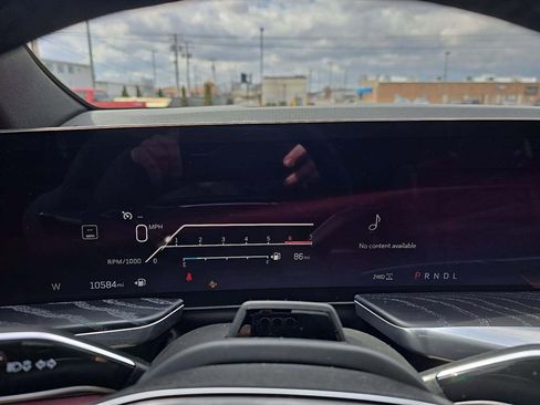 Used 2026 Cadillac Escalade Luxury image 4