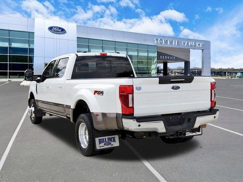 Used 2021 Ford F350 Lariat w/ Lariat Ultimate Package AWD/4WD image 2