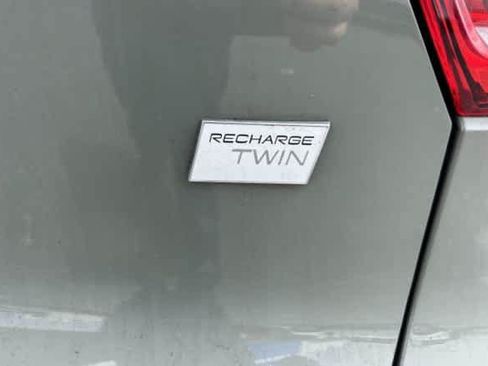 Used 2023 Volvo XC40 Recharge Plus w/ Protection Package Premier AWD/4WD image 6