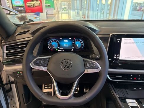 New 2026 Volkswagen Atlas Cross Sport SEL R-Line AWD/4WD image 10