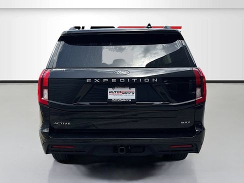 Used 2025 Ford Expedition Max Active AWD/4WD image 6