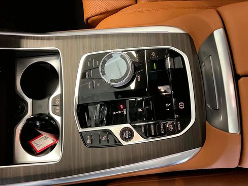 New 2026 BMW X7 xDrive40i w/ Executive Package image 7