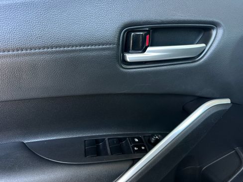 Used 2024 Toyota Corolla Cross XLE FWD image 10