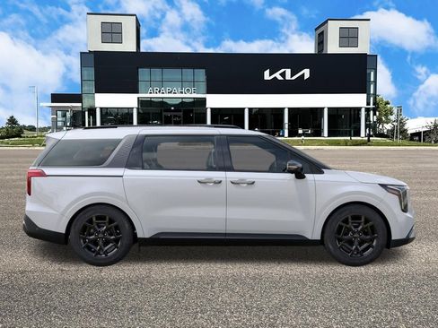 New 2027 Kia Carnival SX w/ Dark Edition Package FWD image 7