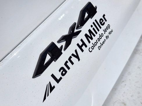 New 2025 Jeep Grand Cherokee L Altitude image 17