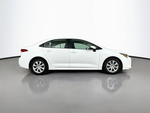 Certified 2025 Toyota Corolla LE FWD image 8