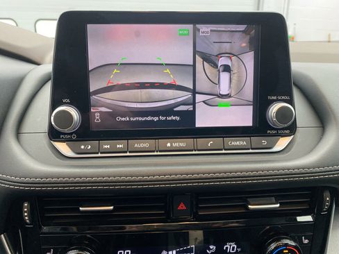 Used 2021 Nissan Rogue SV w/ Premium Package AWD/4WD image 16