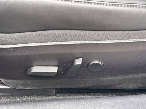 Used 2019 Tesla Model 3 Long Range image 18