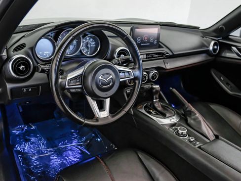 Used 2019 MAZDA MX-5 Miata RF Grand Touring image 2