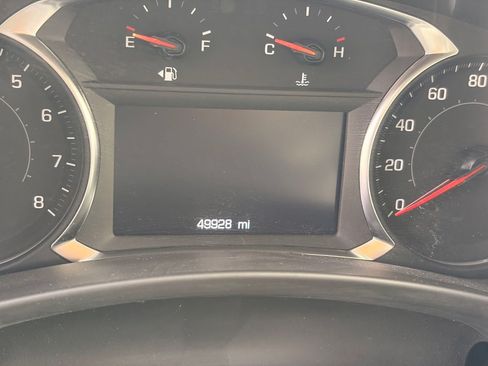 Used 2024 Chevrolet Equinox LT AWD/4WD image 9