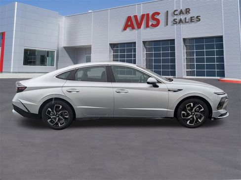 Used 2025 Hyundai Sonata SEL image 5