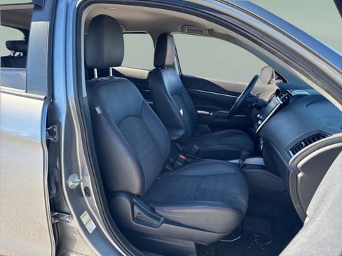 Used 2022 Mitsubishi Outlander Sport SE image 34