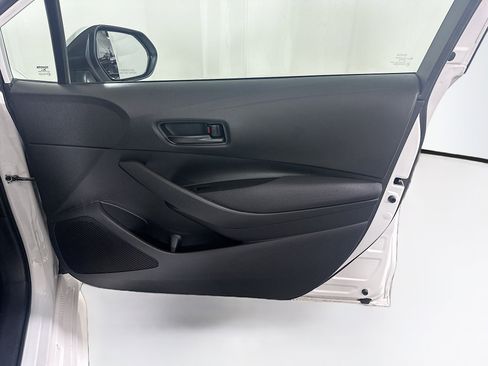 Used 2024 Toyota Corolla LE FWD image 30