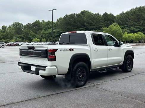 Certified 2025 Nissan Frontier PRO-4X AWD/4WD image 9