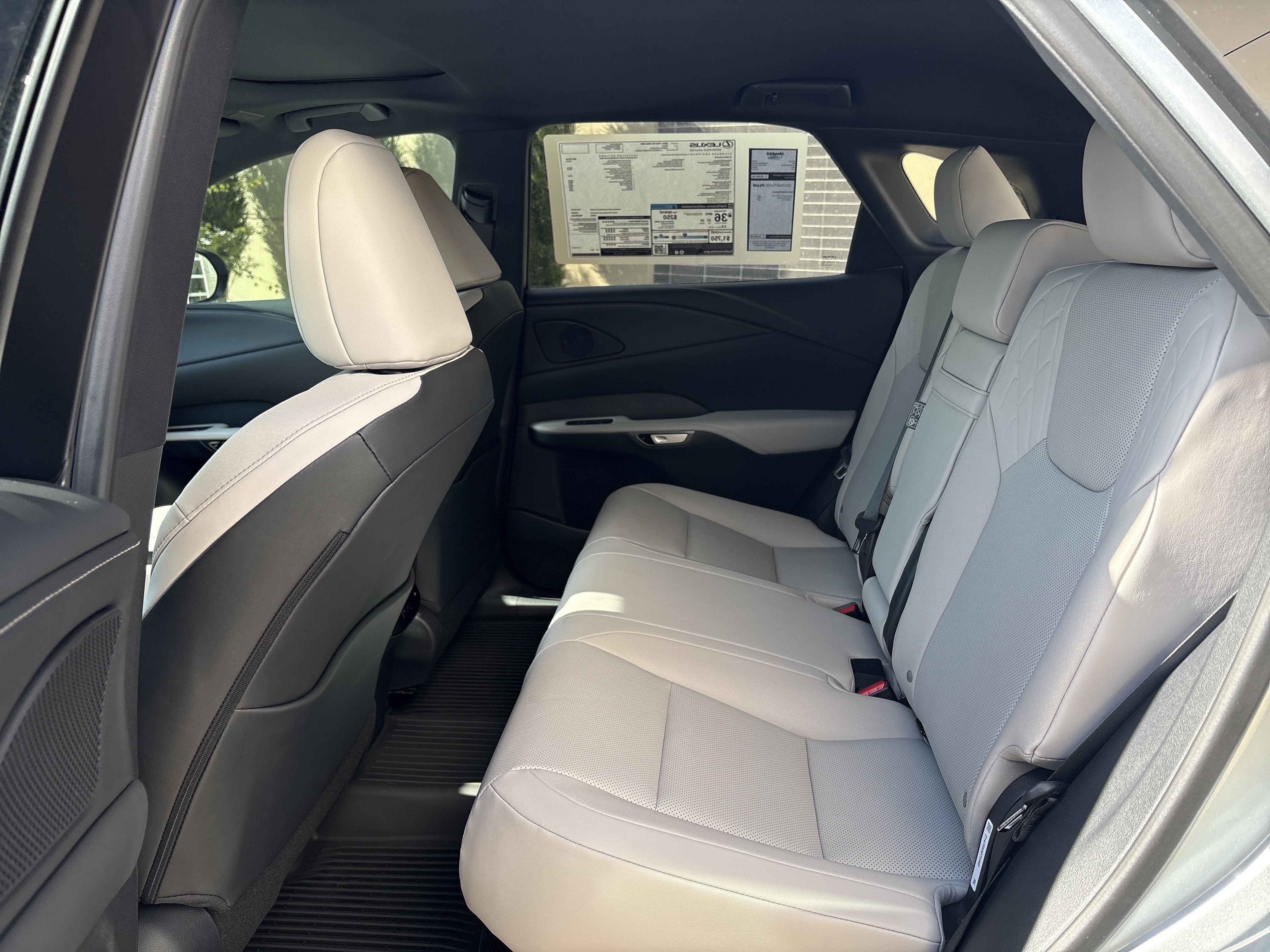 New 2026 Lexus RX 350h w/ Convenience Package AWD/4WD image 32