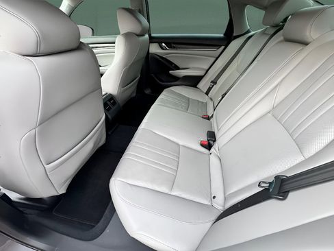 Used 2019 Honda Accord EX-L image 10
