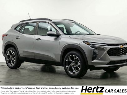 Used 2025 Chevrolet Trax LT