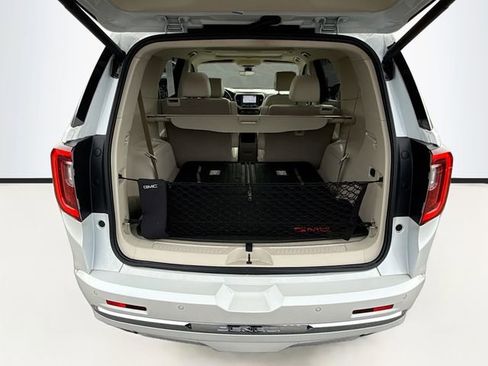 Used 2021 GMC Acadia Denali w/ Denali Ultimate Package image 29