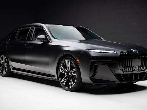 Used 2023 BMW i7 xDrive60 AWD/4WD image 87