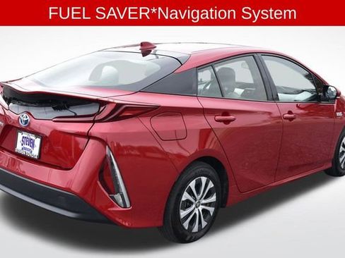 Used 2020 Toyota Prius Prime LE image 4