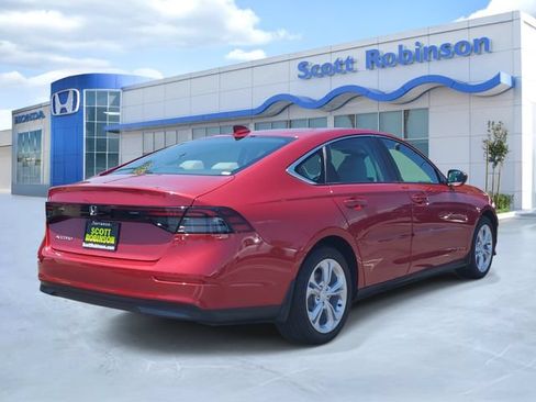 Certified 2025 Honda Accord LX image 4