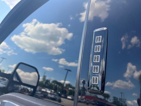 Used 2023 Ford F450 Lariat w/ FX4 Off-Road Package AWD/4WD image 14