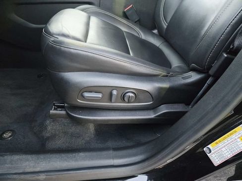 Used 2023 Chevrolet Traverse LT AWD/4WD image 33