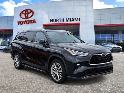 Used 2023 Toyota Highlander Platinum