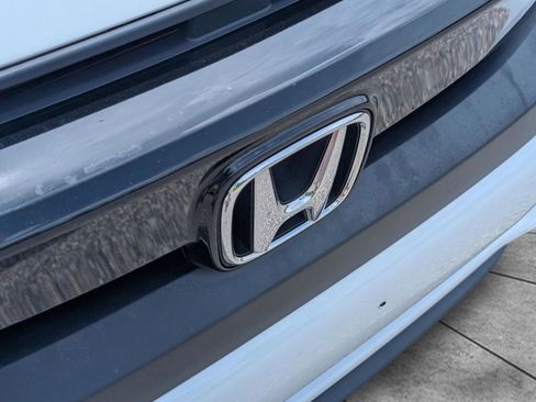 Used 2019 Honda Civic EX-L image 10
