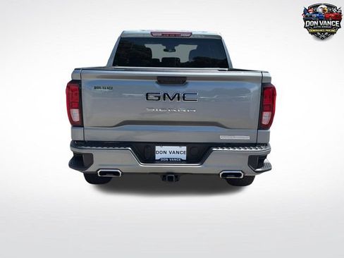 Used 2024 GMC Sierra 1500 Elevation w/ X31 Off-Road Package AWD/4WD image 4