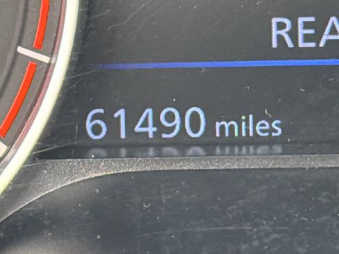 Used 2024 Nissan Altima 2.5 SV FWD image 23