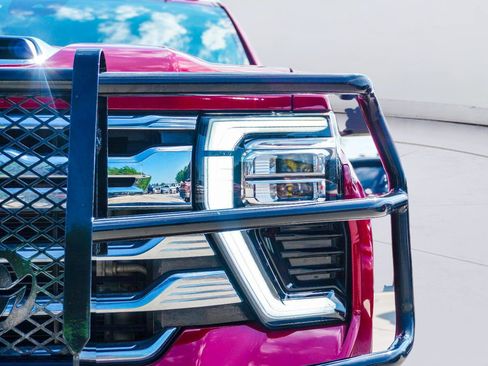 Used 2024 Chevrolet Silverado 3500 High Country w/ High Country Premium Package AWD/4WD image 6