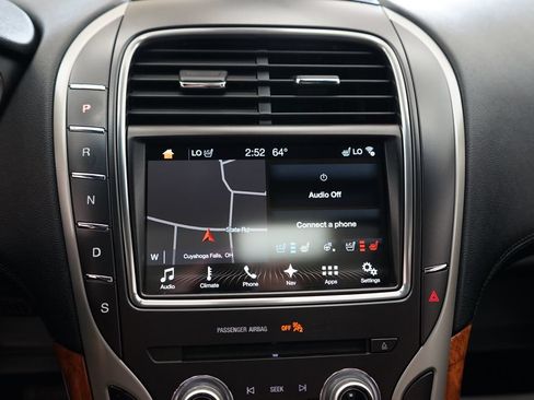 Used 2018 Lincoln MKX Reserve w/ Lincoln MKX Climate Package FWD image 36