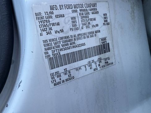 Used 2001 Ford F350 XL image 11