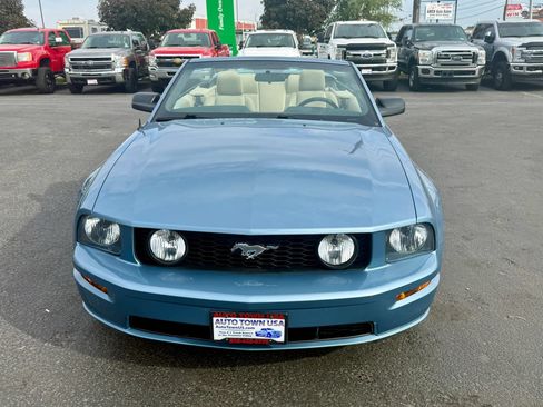 Used 2005 Ford Mustang GT Premium RWD image 8