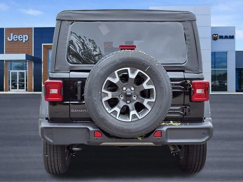 New 2025 Jeep Wrangler Sahara AWD/4WD image 21