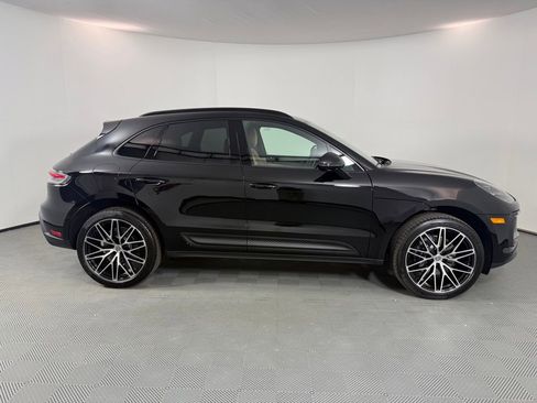 New 2026 Porsche Macan AWD/4WD image 8