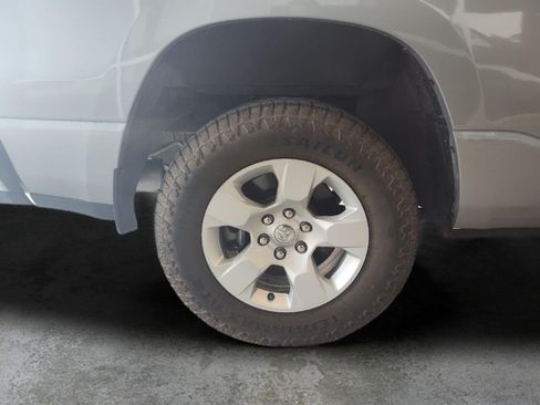 Used 2022 RAM 1500 Big Horn AWD/4WD image 29
