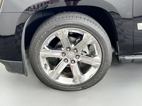 Used 2015 Cadillac Escalade Premium AWD/4WD image 11