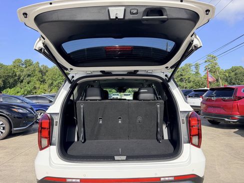 Used 2024 Hyundai Palisade SEL FWD image 8