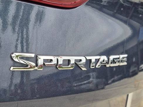 Used 2022 Kia Sportage EX FWD image 10