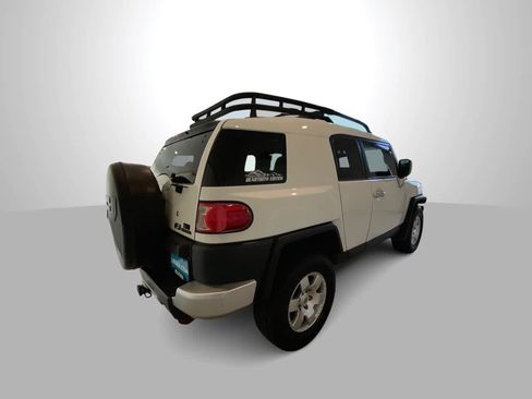 Used 2010 Toyota FJ Cruiser 4WD image 8