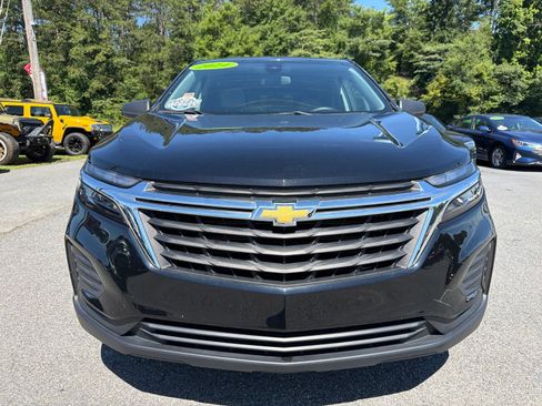 Used 2024 Chevrolet Equinox LS w/ LS Convenience Package FWD image 2